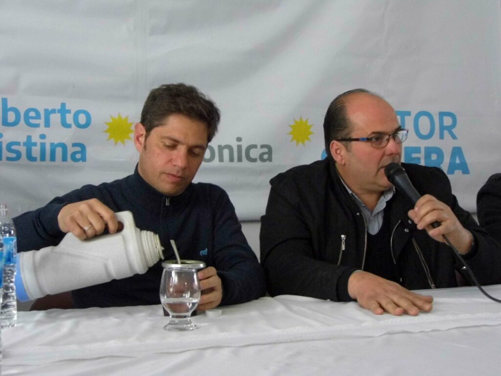 Héctor Olivera junto a Axel Kicillof en la campaña electoral 2019. 