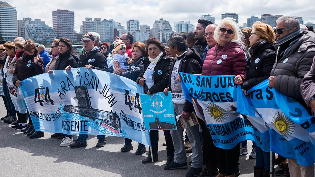 Los familiares de las víctimas del ARA San Juan reclamaron que “por respeto” se decline la convocatoria a Dolores para respaldar a Macri.