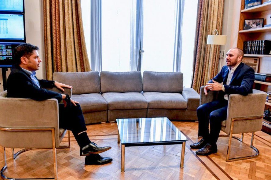 El gobernador Axel Kicillof y el ministro de Economía de la Nación, Martín Guzman, ultiman detalles del Presupuesto 2022. 
