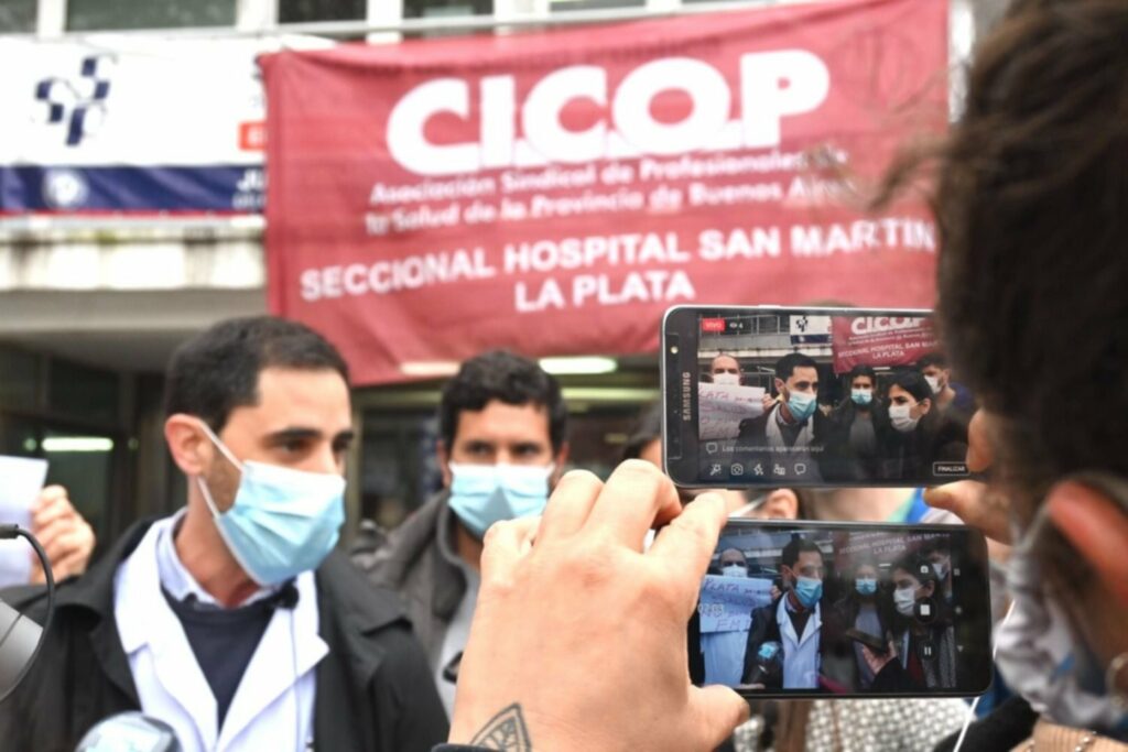 Médicos bonaerenses de CICOP amenazan con medidas de fuerza por la aplicaciòn del decreto de Desgaste laboral. 
