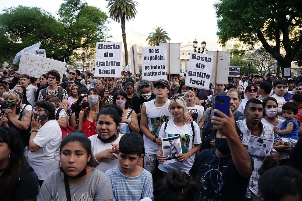 El pedido de justicia en la marcha por Lucas González fue unánime.