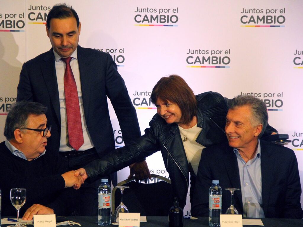 Se especula que Alfredo Cornejo y Carolina Losada integren la Mesa Nacional de Juntos por el Cambio