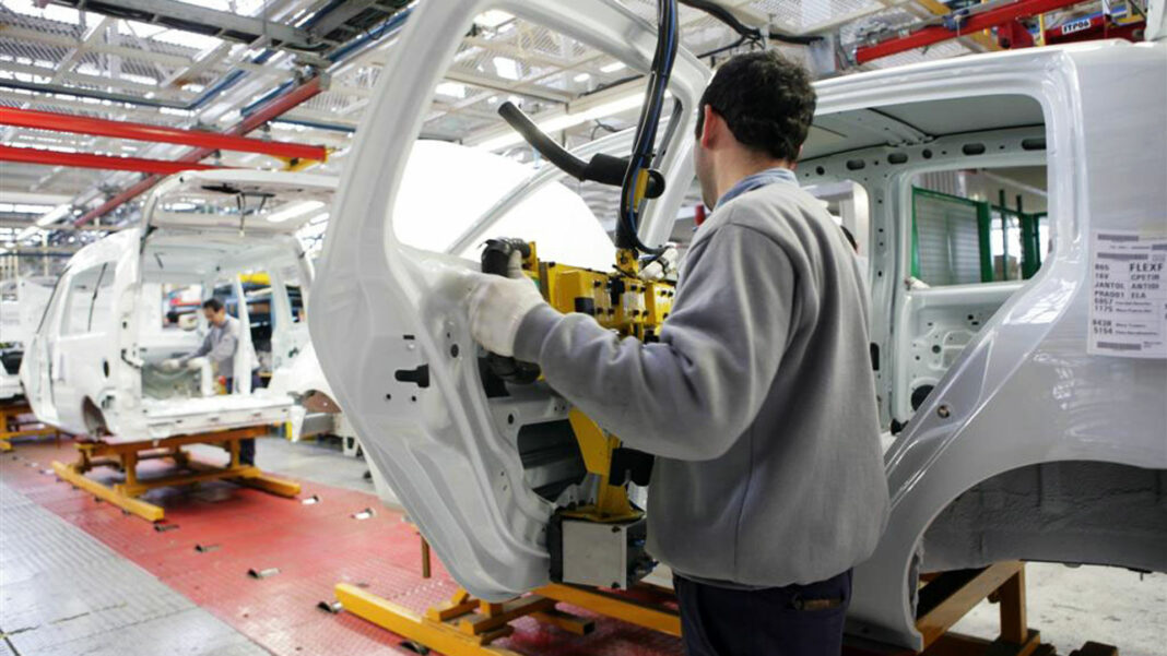 El informe de la Asociación de Fábricas de Automotores (Adefa) señaló además que representa una suba del 5,9 % más respecto de abril.