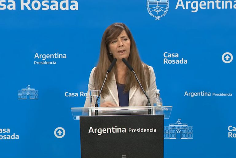La portavoz Gabriela Cerruti en conferencia de prensa pidió a la oposición responsabilidad y apoyo para la aprobación del Presupuesto 2022.