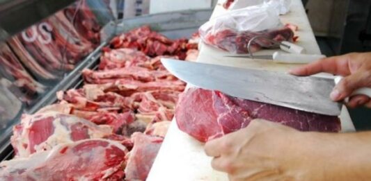 Un informe del Centro de Economía Política Argentina informó que hubo un 29% de aumento en los precios de la carne en febrero.
