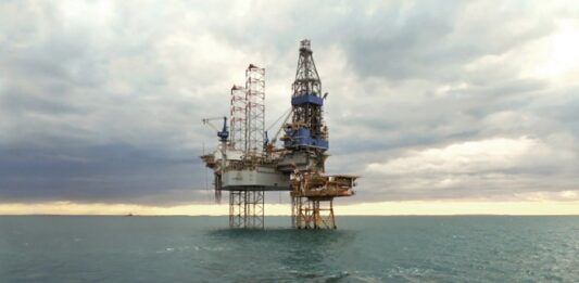 El secretario general del Sindicato de Petróleo, Gas y Biocombustibles, Gabriel Matarazzo, estimó que en septiembre se harán los análisis 3D del pozo ubicado a 300 km de las costas de Mar del Plata.