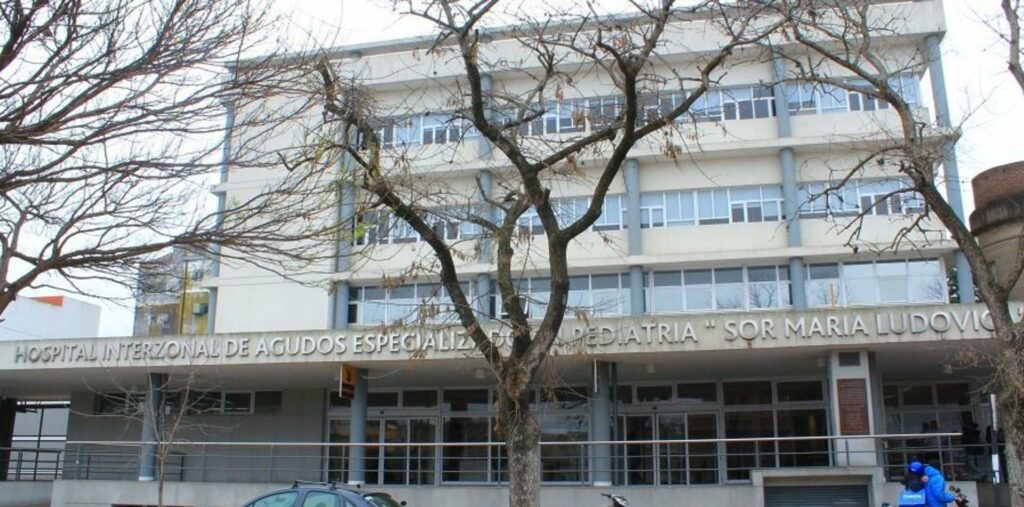 Los profesionales del Hospital de Niños de La Plata se declararon en "emergencia". 
