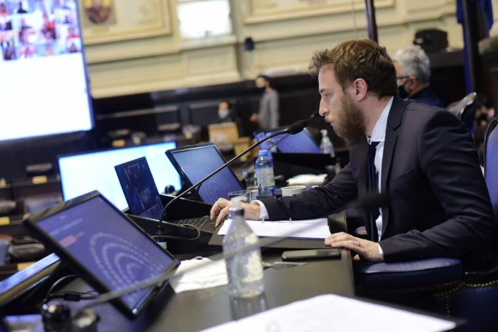 Legislatura bonaerense. Federico Otermín convocó a los diputados a sesionar este miércoles. 