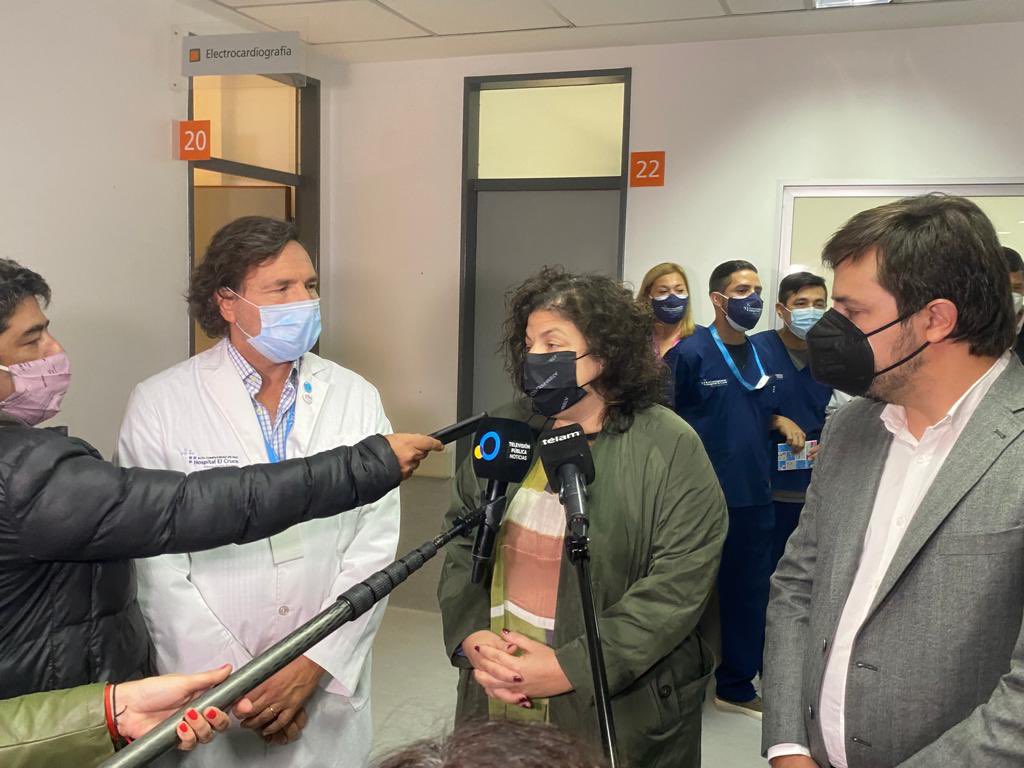 La ministra de Salud, Carla Vizzotti, tras el lanzamiento de la campaña de vacunación antigripal en el Hospital de Alta Complejidad El Cruce.