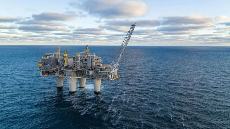 La Resolución 436/2021 habilitó la construcción de torres para la explotación petrolera en las costas de Mar del Plata.