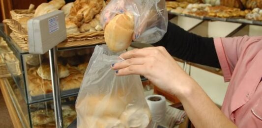 A causa de no recibir la harina de trigo subsidiada, los industriales panaderos precisaron que esto se trasladará al precio del pan durante la última semana de julio.