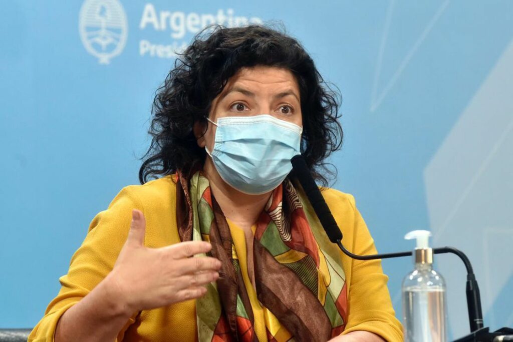La ministra de Salud, Carla Vizzotti, afirmó que este viernes arribarán al país 800.000 dosis de vacunas antigripales.