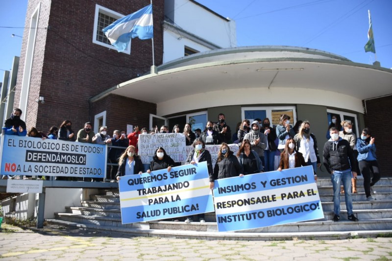 Trabajadores del Instituto Biológico volvieron a protestar esta semana contra el proyecto de Kreplak y por la falta de insumos. 