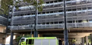 Tras la amenaza de bomba de las últimas horas en la Torre 1, ubicada a metros de la Casa de Gobierno y de la municipalidad de La Plata, evacuaron a los empleados públicos.