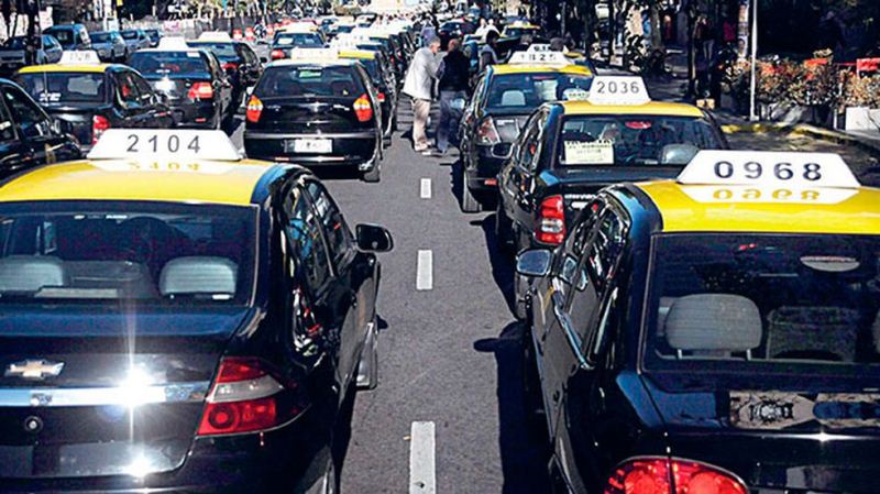 Los taxistas de Mar del Plata vuelven a pedirle al Municipio un aumento de las tarifas, pese a los incrementos de finales de 2021.