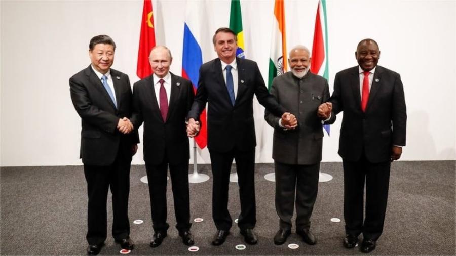 El presidente Alberto Fernández les presentó ayuda económica a los mandatarios miembros de la Cumbre de los BRICS.