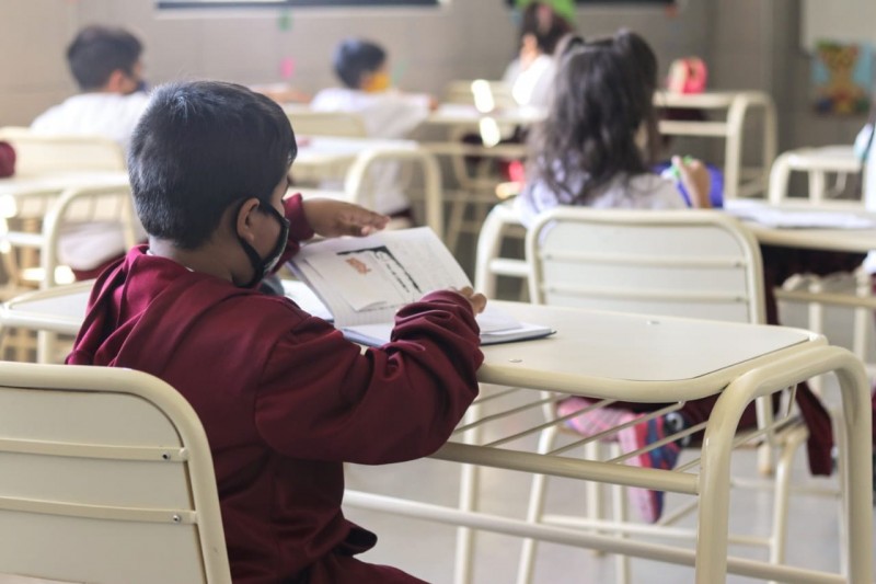 El Gobierno provincial confirmó que evaluarán los aprendizajes en matemática y lengua a estudiantes de 3° y 6° año de todas las escuelas primarias de la provincia de Buenos Aires.