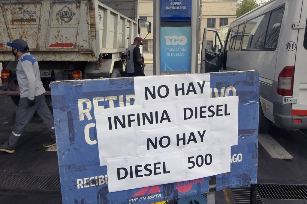 La provincia de Buenos Aires pasó a estar en alerta roja por la falta de gasoil en el país