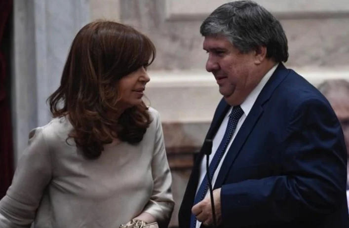 Mayans postuló a Cristina Kirchner como candidata a presidenta 2023. 