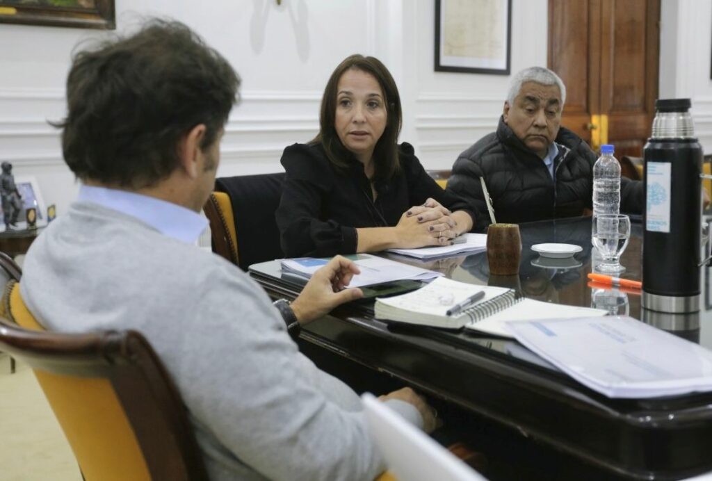 Sánchez Jáuregui del Partido FE se reunió con Kicillof y ratificó su apoyo al gobernador en su posible reelección.