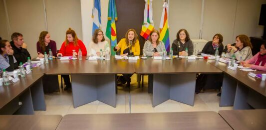 La funcionaria Estela Díaz manifestó que el espacio será un ámbito va a aportar fortaleza social y comunitaria en pos favorecer el proceso de transversalización de las políticas de género en la Provincia.