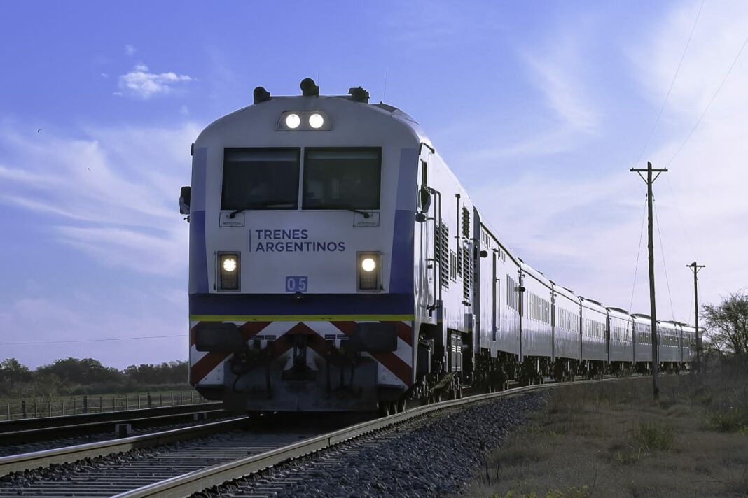 Trenes Argentinos puso a la venta los pasajes para el tren a Mar del Plata y hacia otros destinos de la Provincia y del país. Conoce los horarios, precios, forma de compra y descuentos.