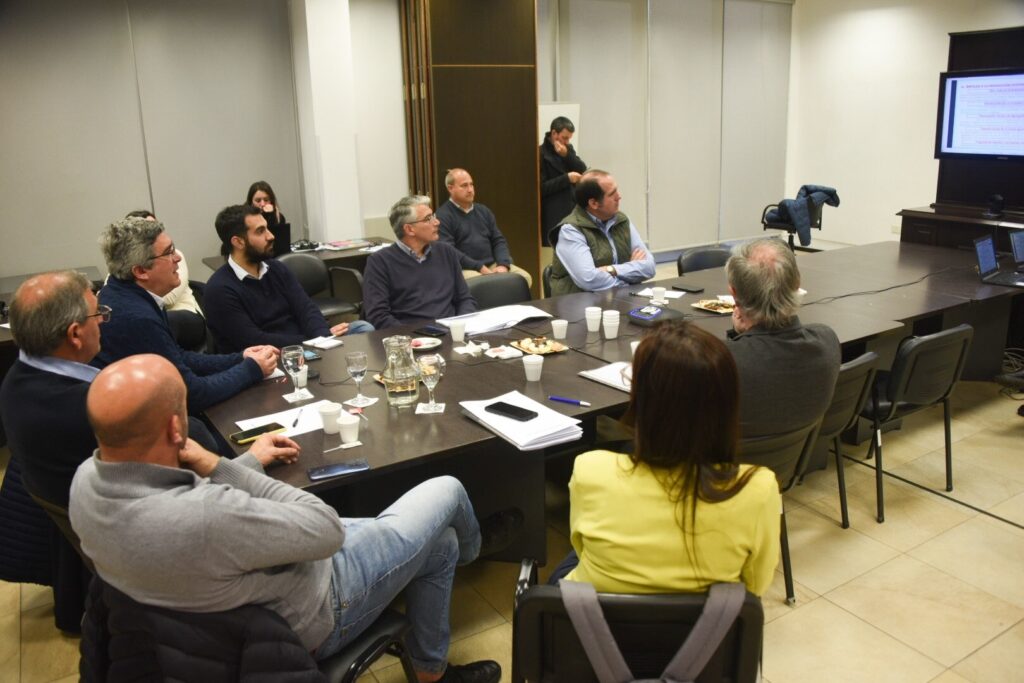 Javier Rodríguez dio los detalles de los programas de incentivo para los productores bonaerenses. 