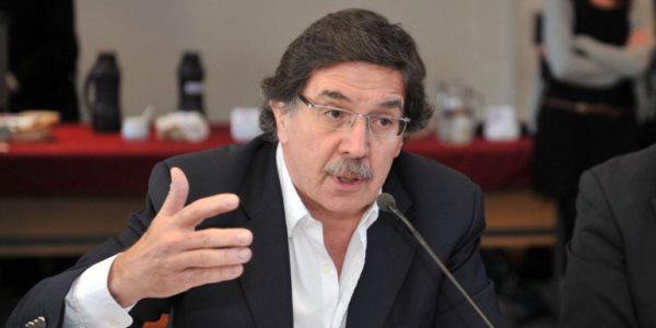 El director general de Cultura y Educación bonaerense, Alberto Sileoni, anticipó que convocará a los docentes para reabrir paritarias.