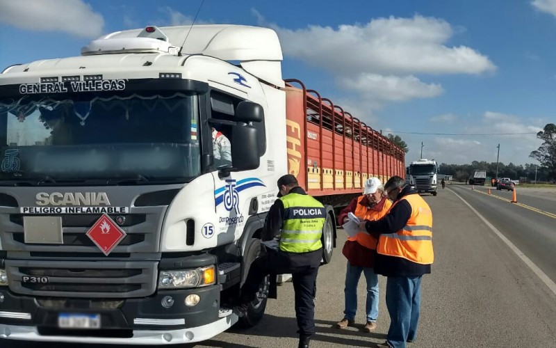 Según la Agencia Nacional de Seguridad Vial (ANSV), sólo algunos camiones podrán circular en las rutas bonaerenses este finde largo.