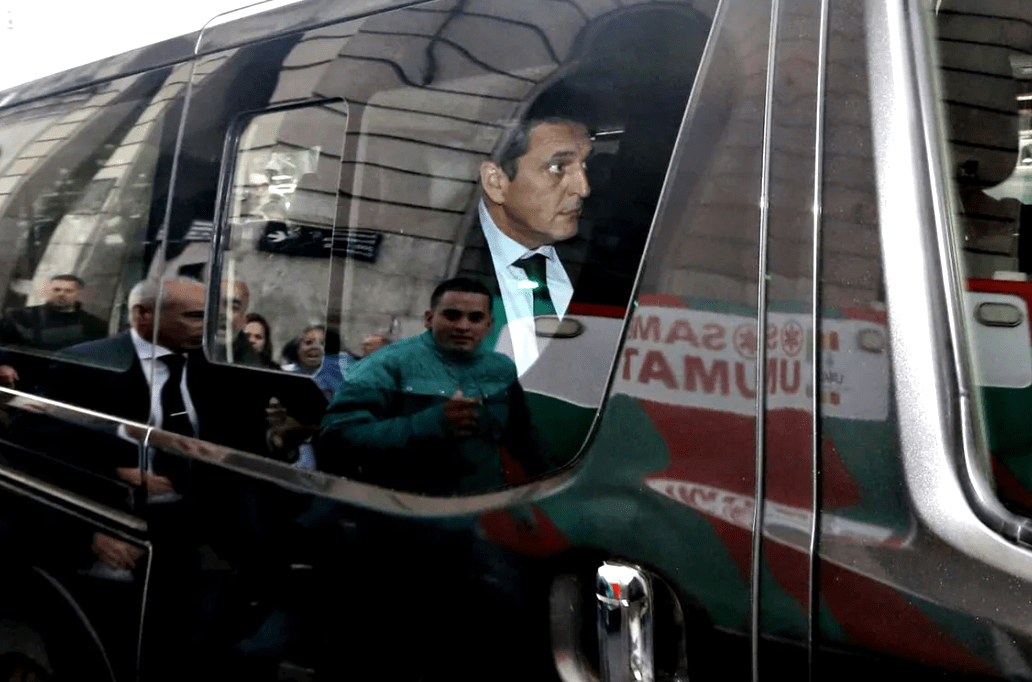 Dalbón presentará hoy una denuncia penal por las agresiones contra Massa cuando ingresaba en su vehículo a Casa Rosada para asumir el cargo de ministro.