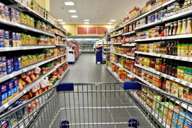 La consultora Scentia prevé una caída del consumo masivo en supermercados a finales de 2022.