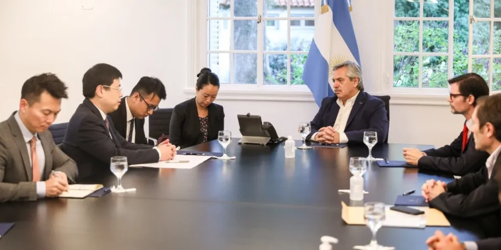 El presidente Alberto Fernández este viernes se encontrará con empresarios extranjeros.