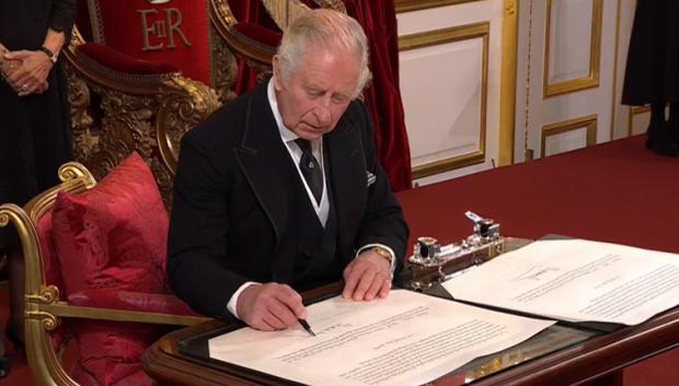 Carlos III fue proclamado hoy oficialmente como rey del Reino Unido. 