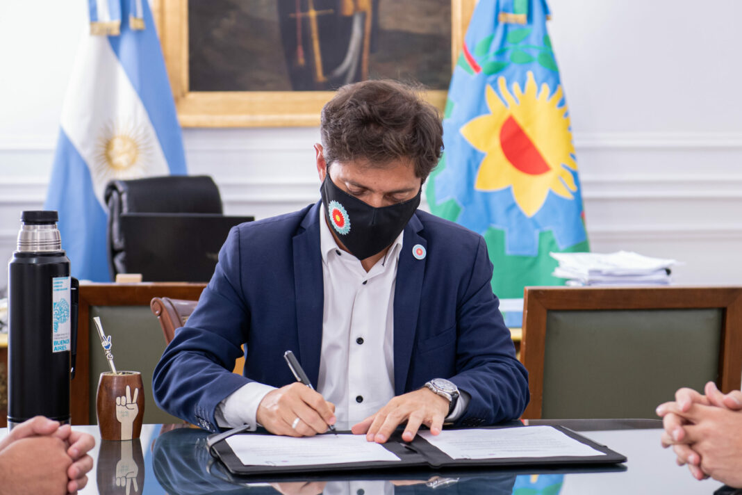 El gobernador Axel Kicillof firmará convenios con intendentes para adquirir bienes vinculados a la salud, a la seguridad y a los servicios urbanos.