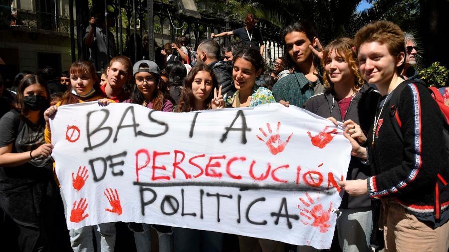 Amplio repudio al Gobierno porteño por "hostigar e intimidar" a estudiantes