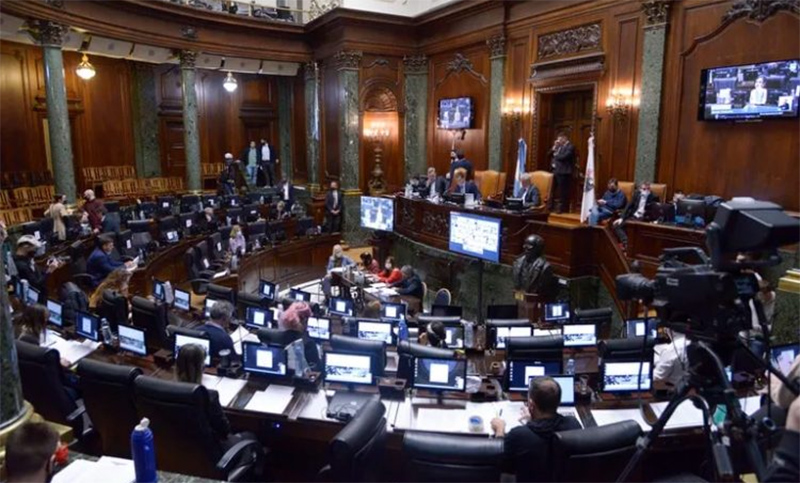 Este martes, los despachos de los legisladores porteños retomaron la actividad de manera parcial.