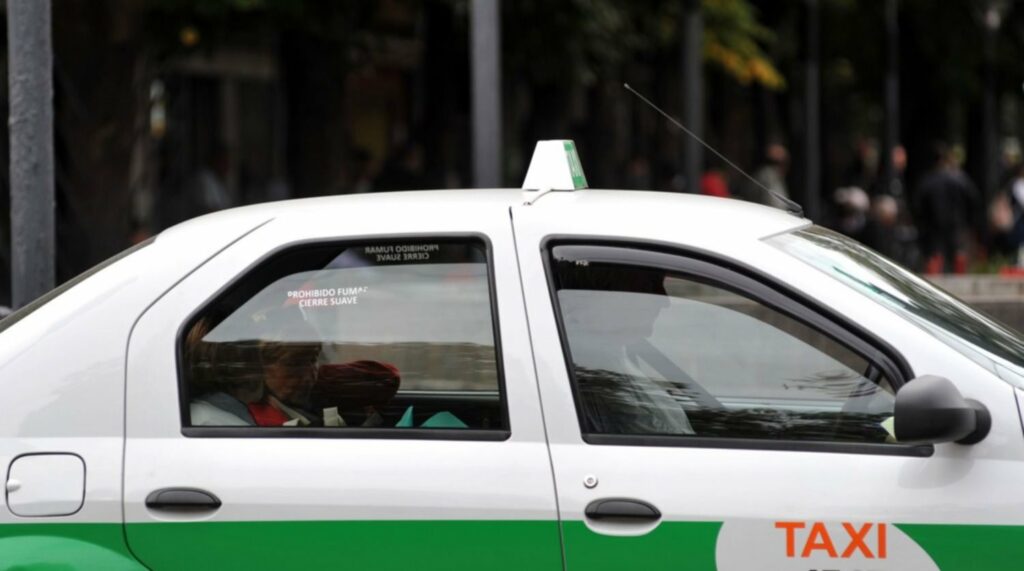 El nuevo aumento tarifario para los taxis La Plata fue aprobado ayer y entró en vigencia este viernes.