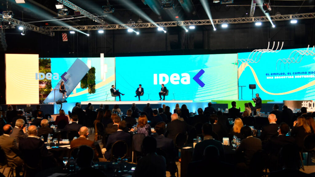 El Coloquio de IDEA que se desarrolla en la ciudad de Mar del Plata tiene programadas varias actividades para este viernes.
