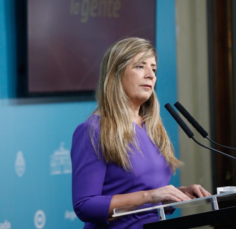 La portavoz presidencial Gabriela Cerruti relativizó las críticas del kirchnerismo por la falta de consulta de Alberto Fernández para definir a las nuevas ministras.