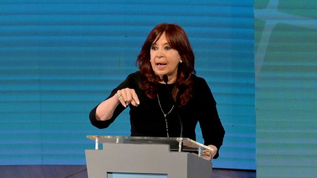 La vicepresidenta Cristina Kirchner hablará cerca de las 17 horas en el marco de un plenario de delegados de la UOM.