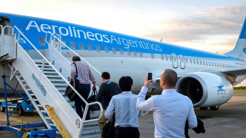 Aerolíneas Argentinas transportará 213.000 pasajeros durante este finde largo.