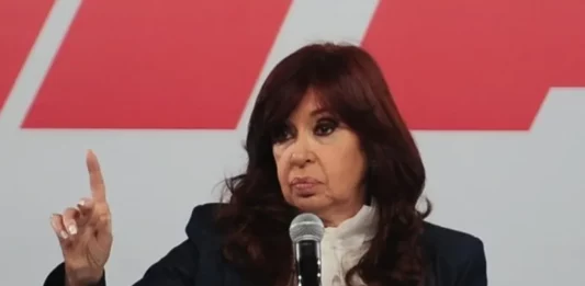 La vicepresidenta de la Nación, Cristina Kirchner, fue aceptada como querellante en la causa en la que se investigan las amenazas y los mensajes violentos de Revolución Federal.