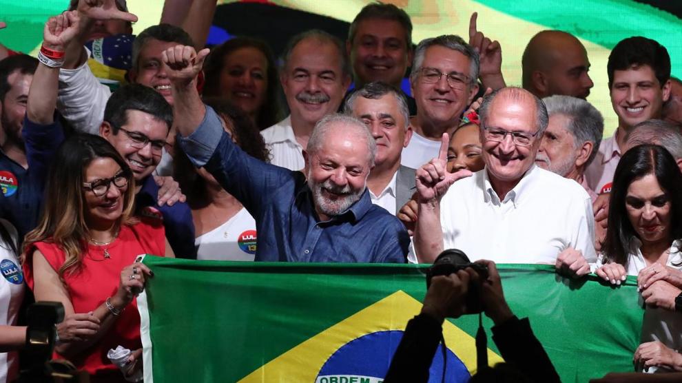 Lula da Silvia fue electo presidente de Brasil por tercera vez al imponerse por menos de dos puntos frente a Bolsonaro.