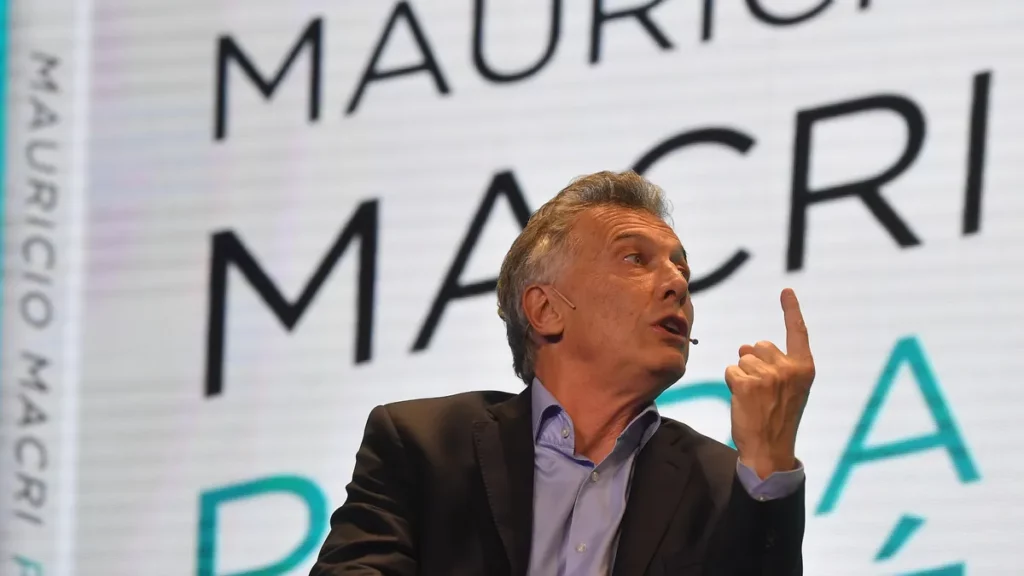 Mauricio Macri presentó su libro Para qué en La Rural. 