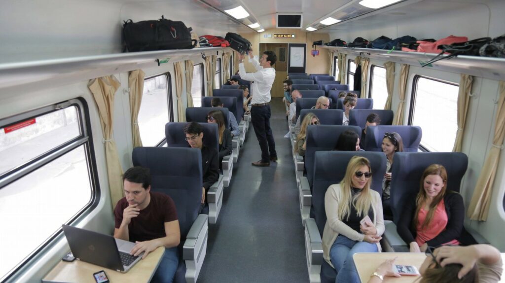 El valor del pasaje del tren a Mar del Plata es de $ 920 en primera y de $ 1.100 en pullman.