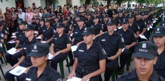 Desde el Ministerio de Seguridad de la provincia de Buenos Aires aseguraron que buscan duplicar el número de aspirantes a policía en Bahía Blanca para el ingreso del año 2023.
