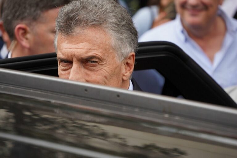 La Justicia investigará las llamadas y reuniones del expresidente Mauricio Macri en la causa por espionaje a la vicepresidenta Cristina Kirchner.
