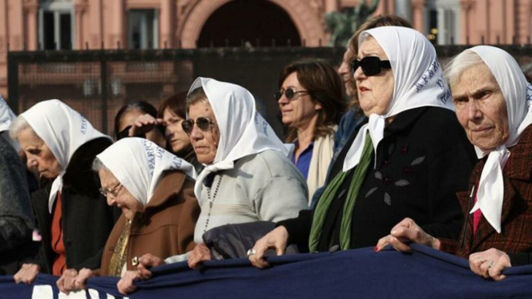 Las Madres de Plaza de Mayo dijeron que el pésame del presidente Alberto Fernández fue recibido como un “insulto”.