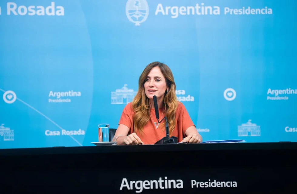 La ministra de Desarrollo Social, Victoria Tolosa Paz, salió a dar explicaciones por los planes sociales irregulares.