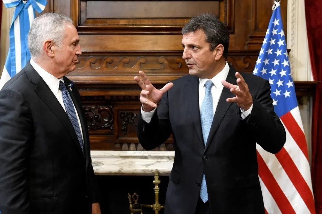 El ministro de Economía de la Nación, Sergio Massa, impulsa un acuerdo fiscal con EEUU para que el país norteamericano “no sea más la guarida fiscal” de Argentina.